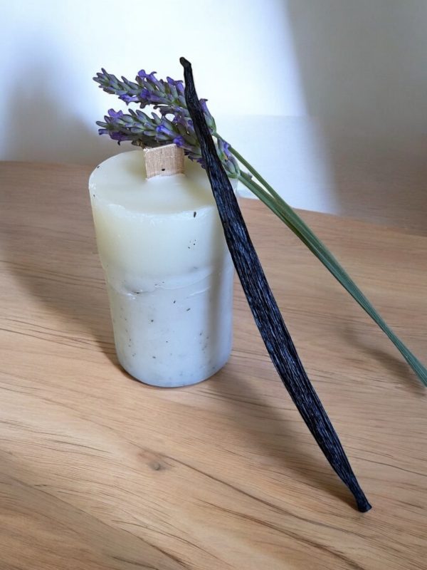 100% Fragranced Beeswax Candles - Image 33