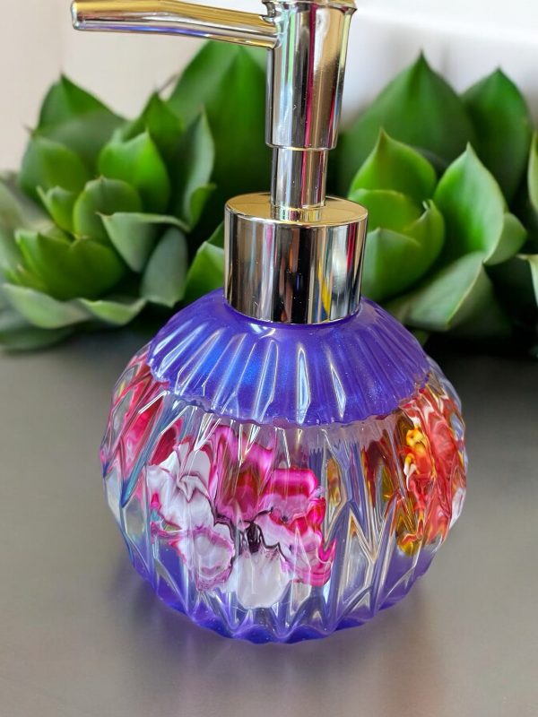 Re-fillable Lotion / Cream Dispenser
