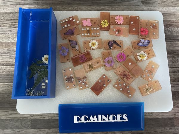 Dominoes Set - Image 9