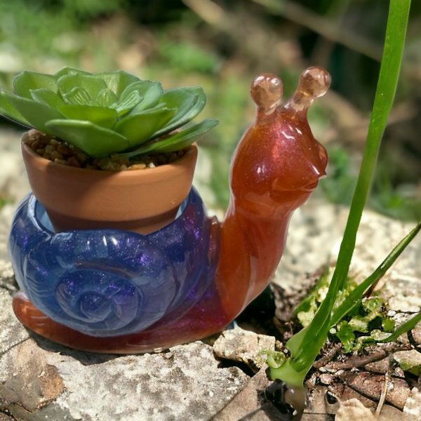 Snail Plant Pot - Image 3