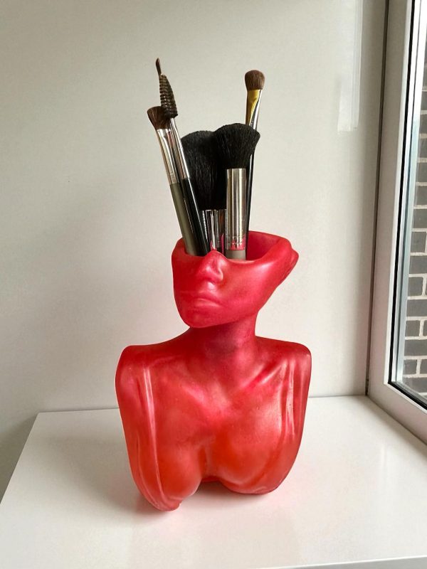 Make Up Brushes & Make Up Holders
