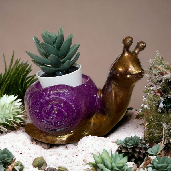Snail Plant Pot - Image 2