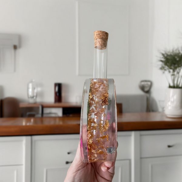 Resin Flower Vase - Image 5