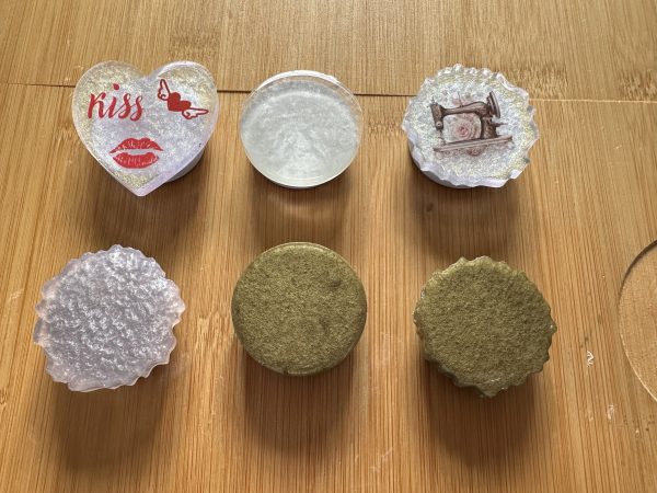 Resin Finger Expanding Mobile Phone Holder - Image 2