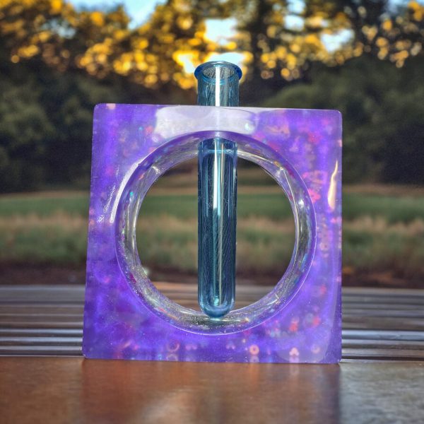 Resin Flower Vase - Image 3