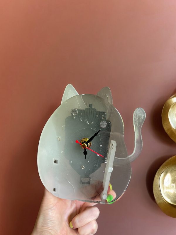 Handmade Resin Cat Desk Clock - Image 4